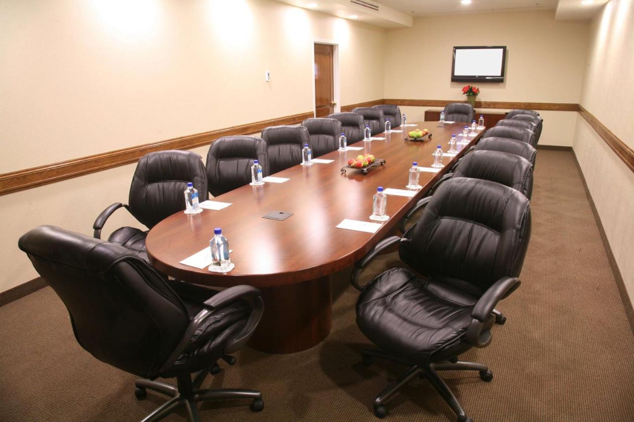 Doubletree Suites By Hilton Mcallen photo 2