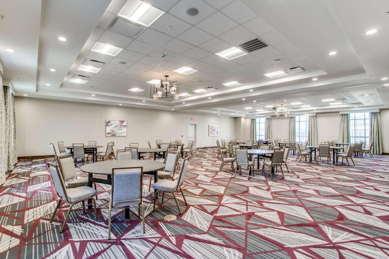 Hilton Garden Inn North Dallas Central Expy photo 3