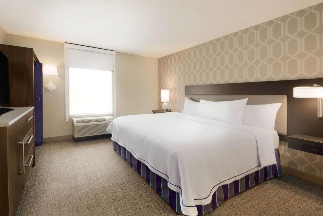 Home2 Suites By Hilton Menomonee Falls Milwaukee photo 2
