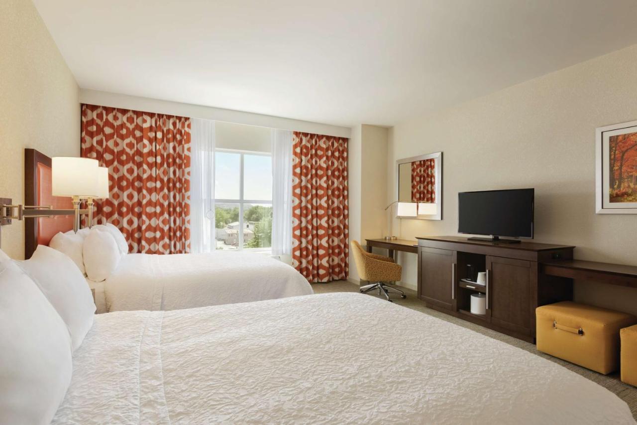 Hampton Inn St. Albans photo 4