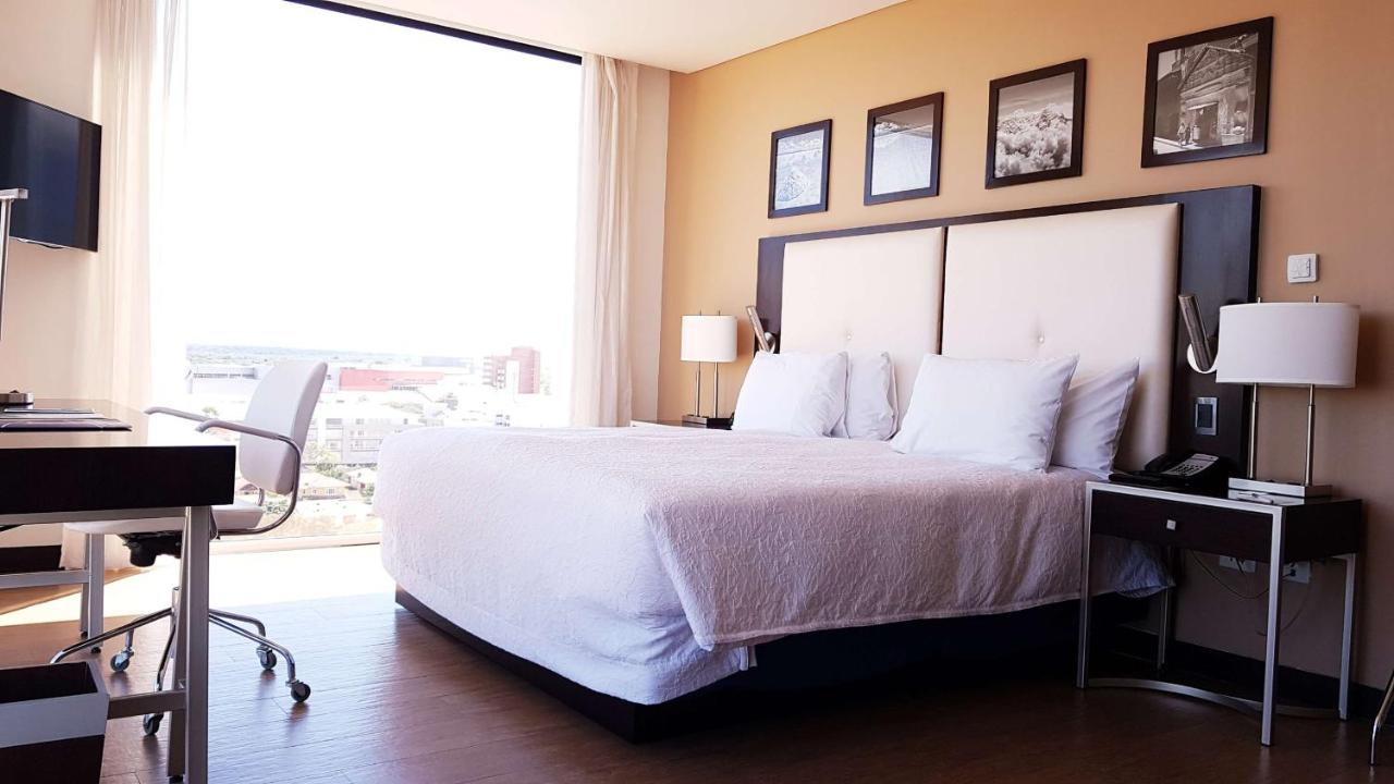 Hampton Inn By Hilton Santa Cruz Equipetrol photo 2