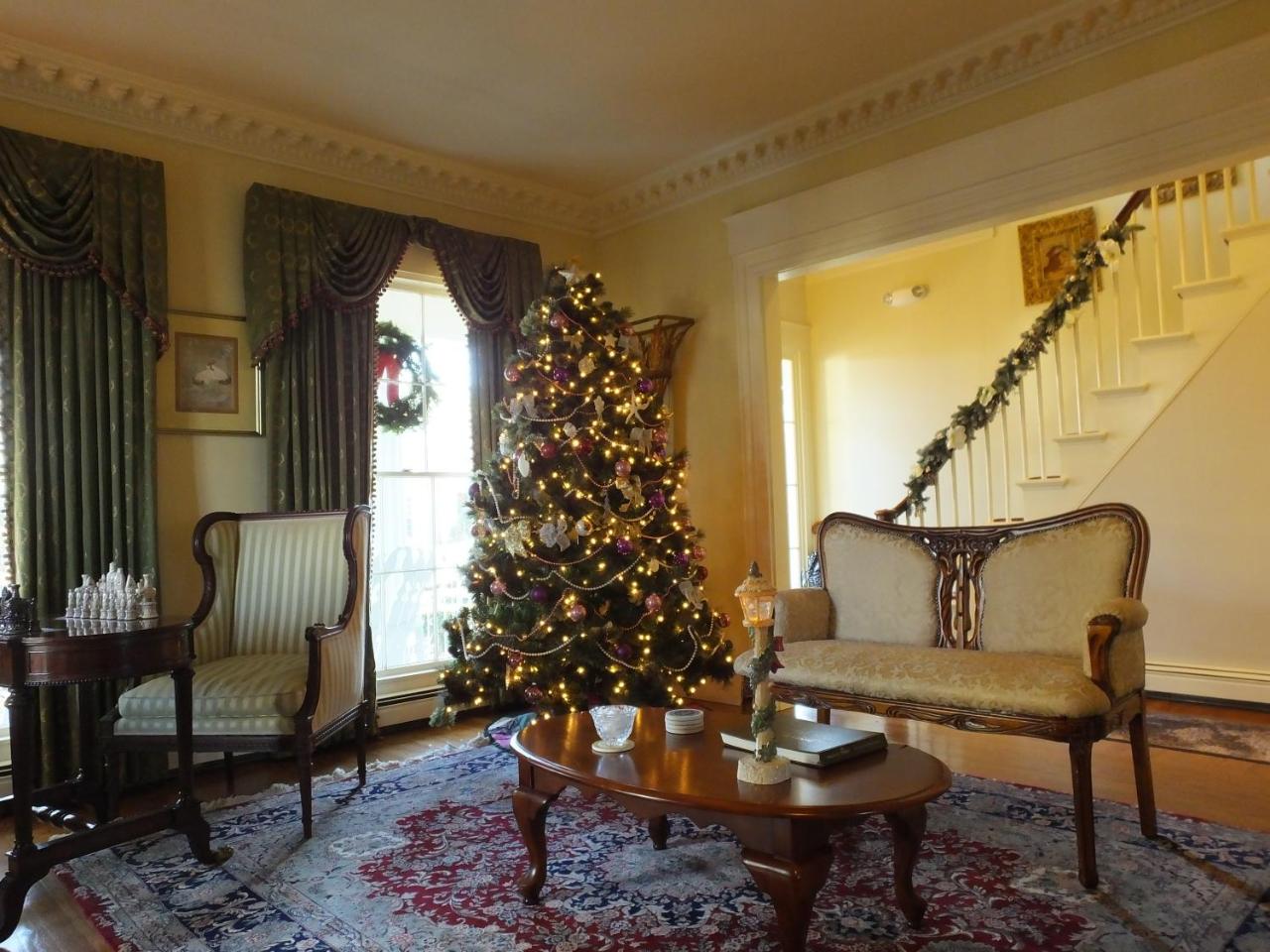Captain Farris House photo 2
