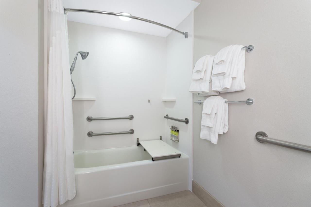 Photo - Holiday Inn Express Crystal River by IHG