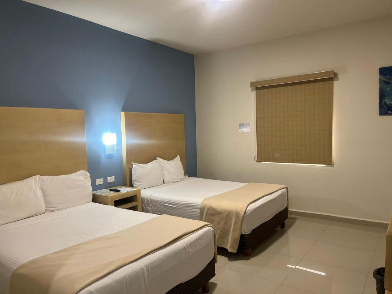 Capital Hotel photo 3