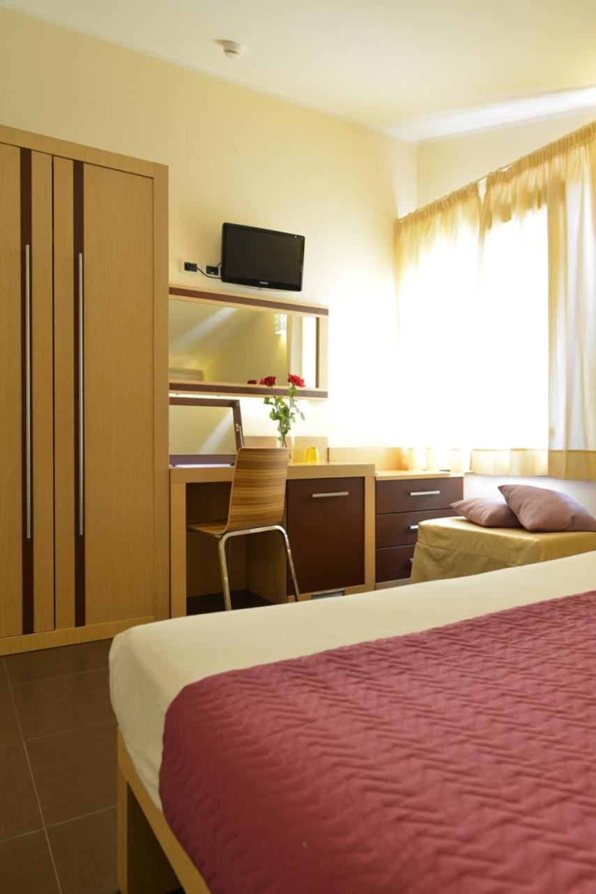 Hotel Rosignano photo 2