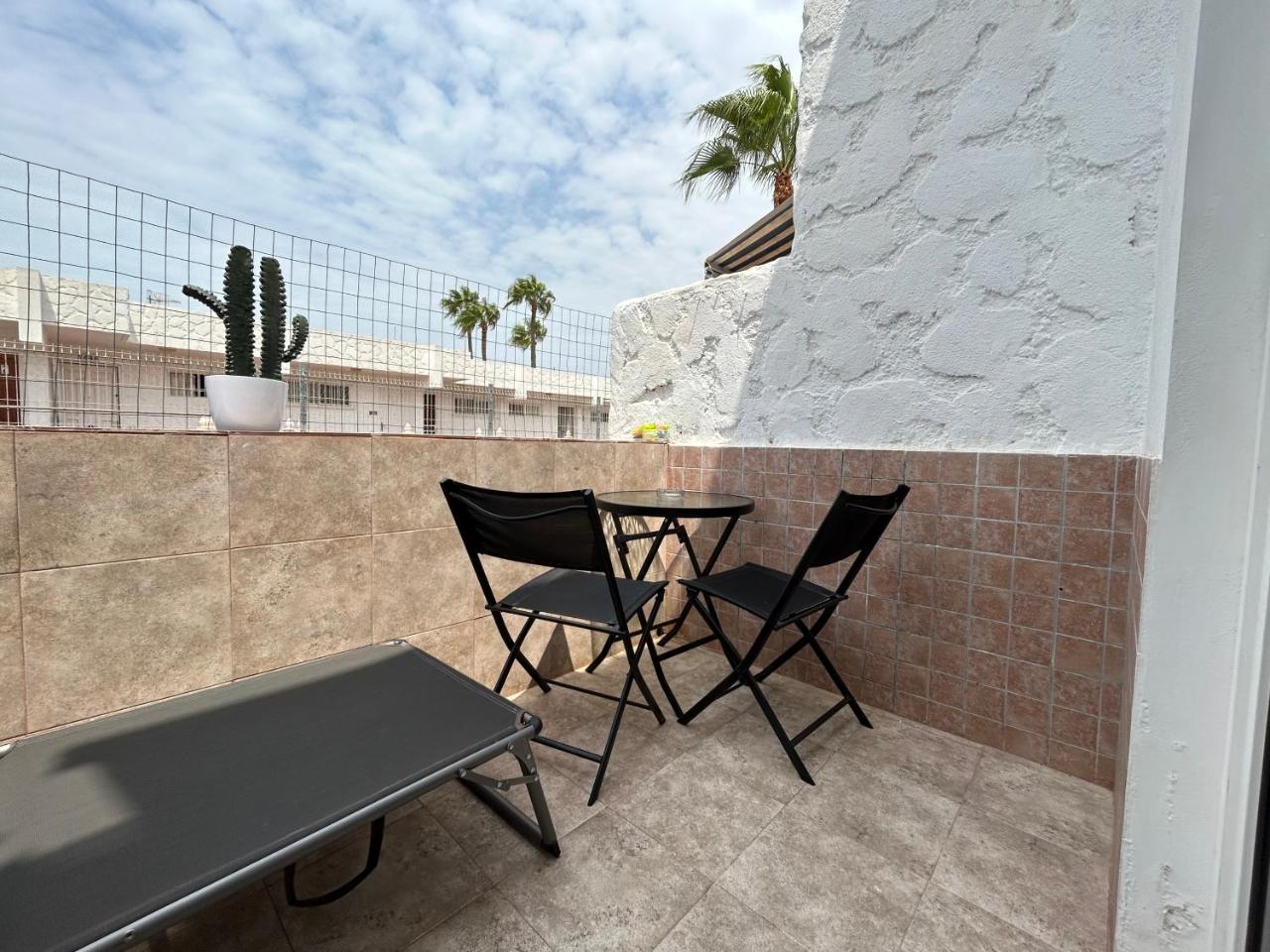 Practical and cozy apartment in southern Arona - 6
