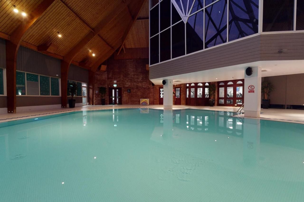 Village Hotel Swindon - 2