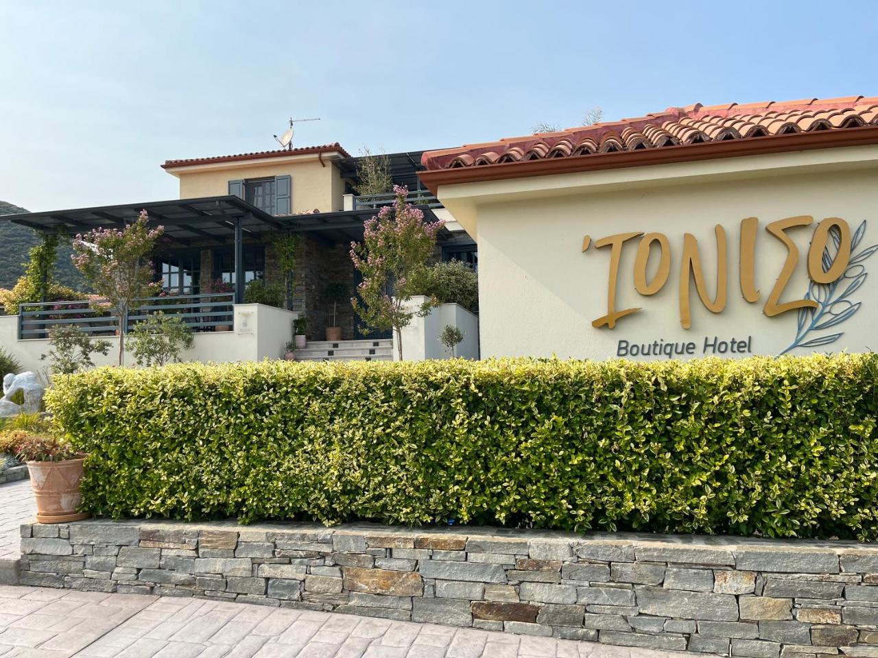 IONISO Boutique Hotel photo 2