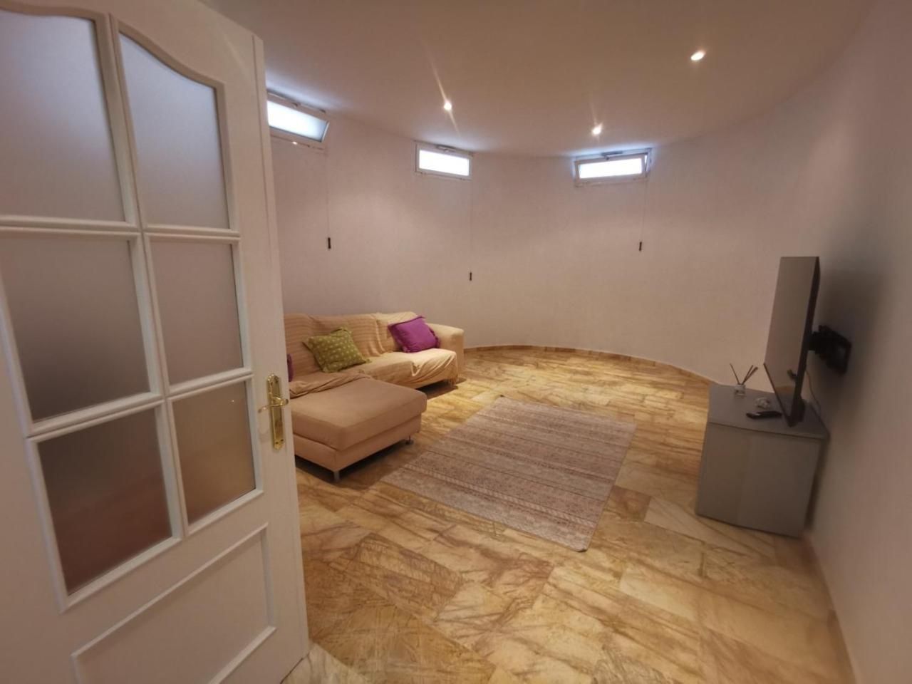 Luxury Paradise Beach Villa - 6