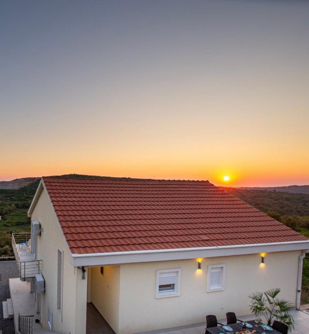 Sunset house - 3