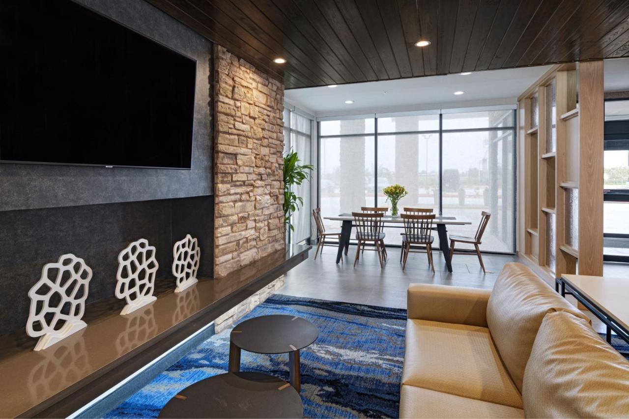 Fairfield by Marriott Inn & Suites Waller photo 3