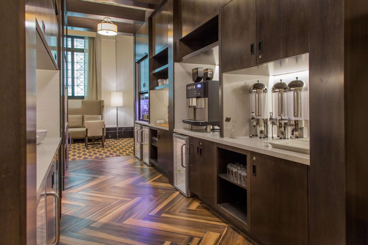 Hilton New Orleans/St.Charles Avenue photo 3