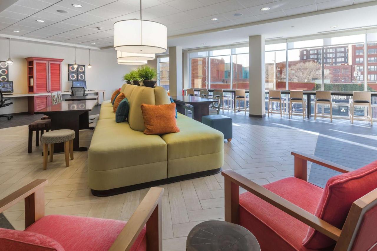 Photo - Home2 Suites Kansas City Downtown