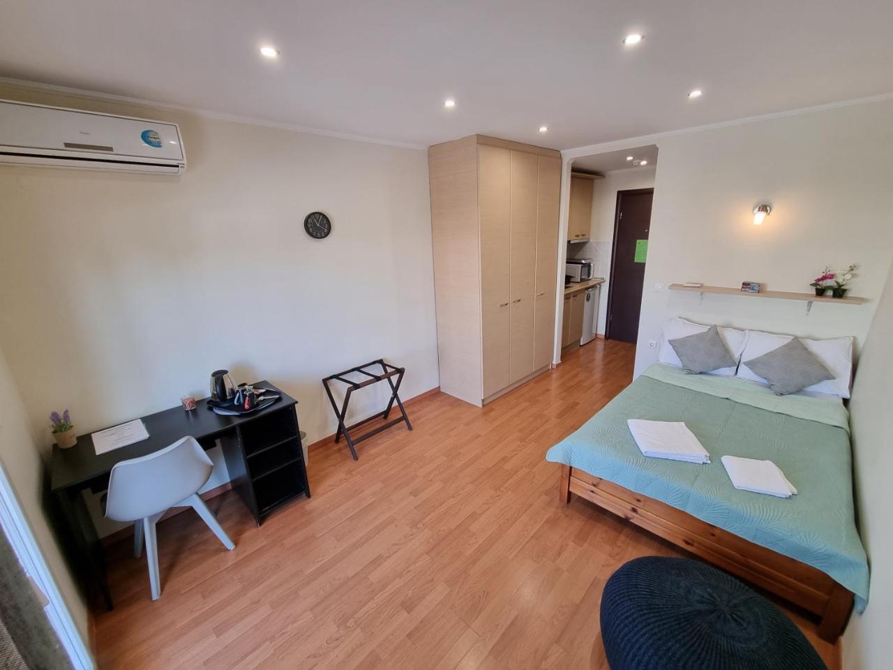 Nikos Studio Apartments - 2