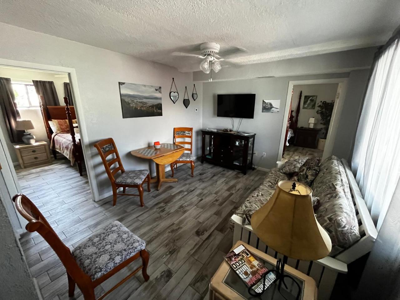 Surfside Suites - 5