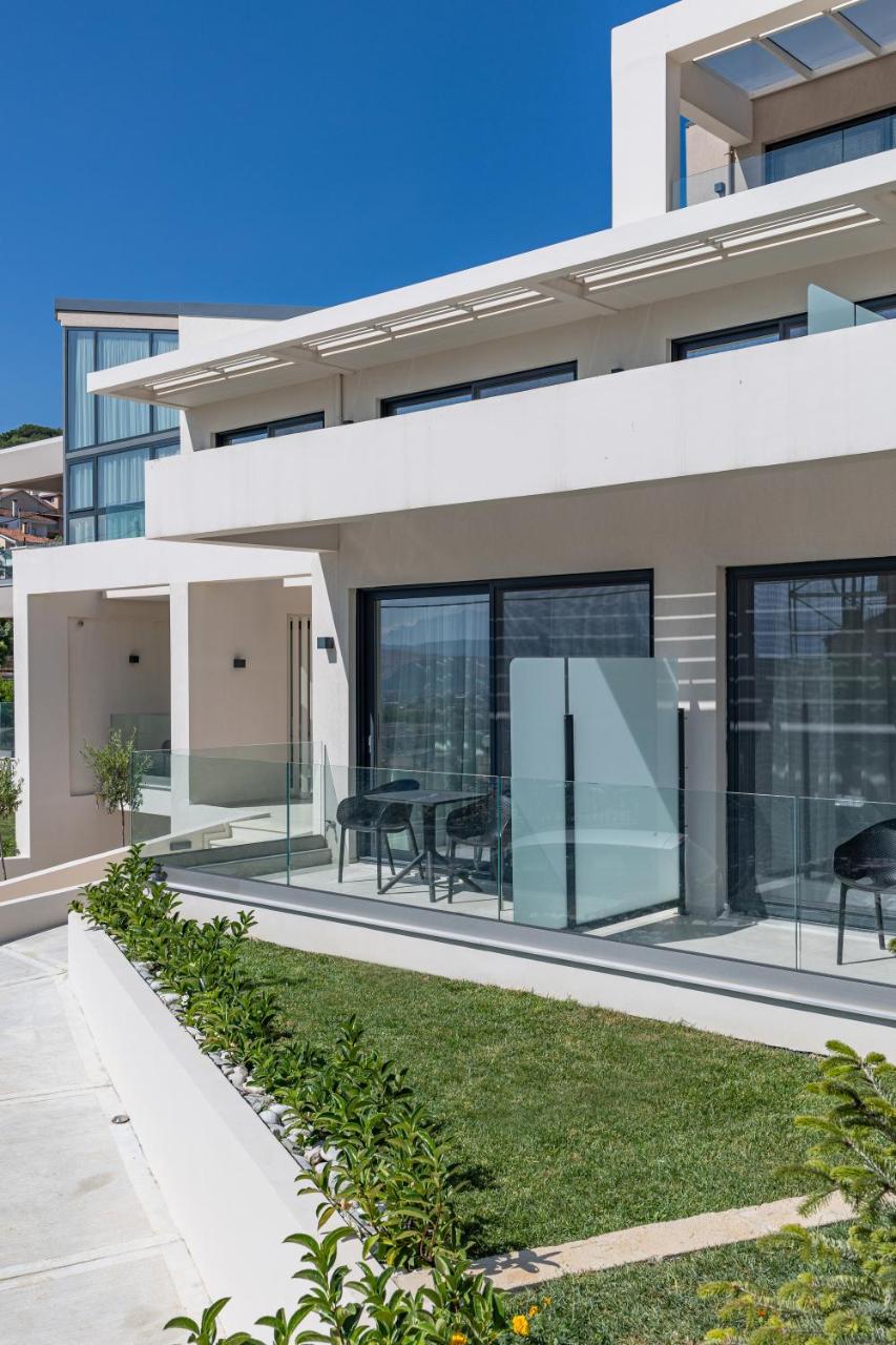 CITY HILL Luxury Apartments - 2
