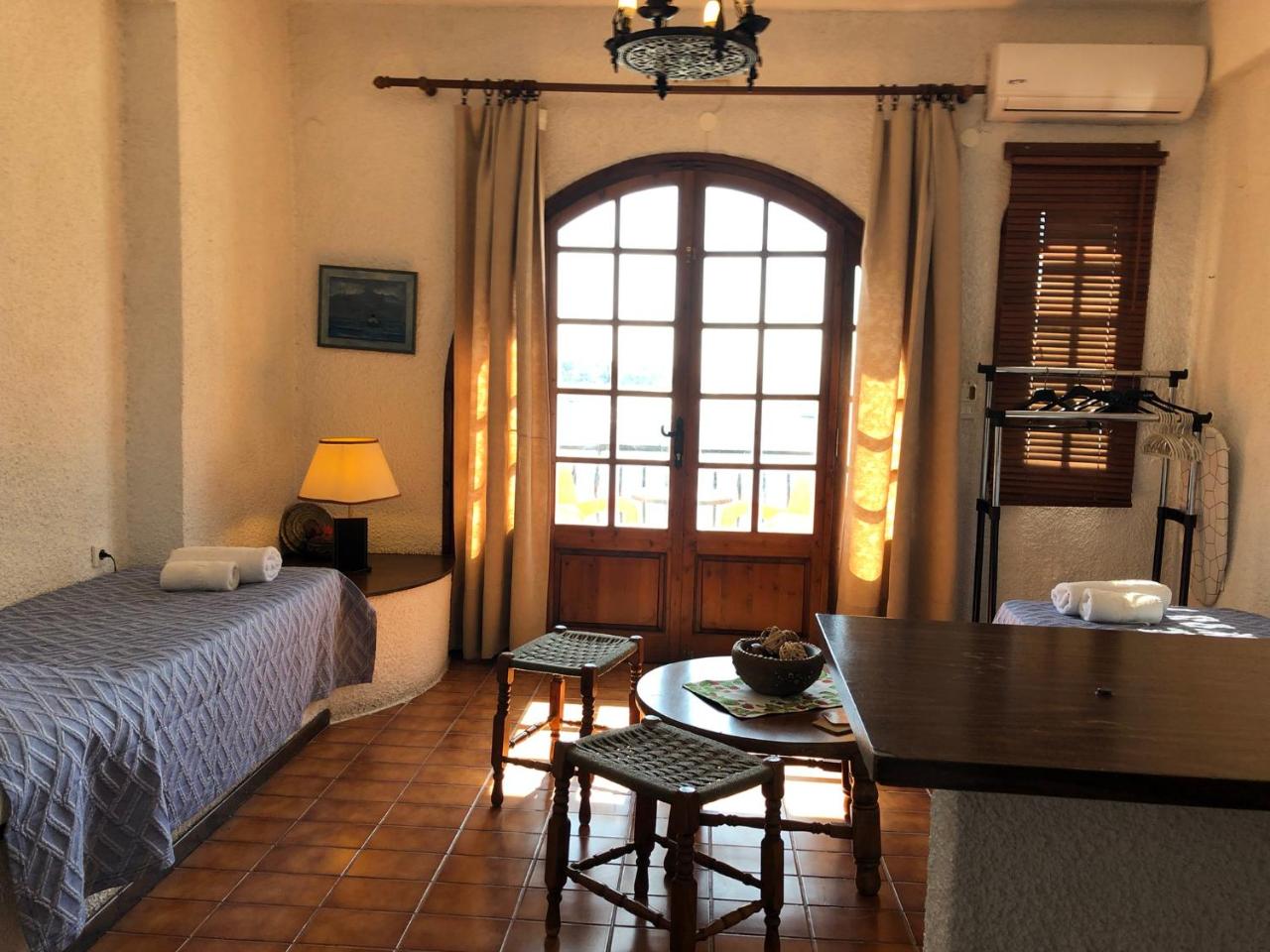 Villa Belmar Self-Catered Apartments - 3