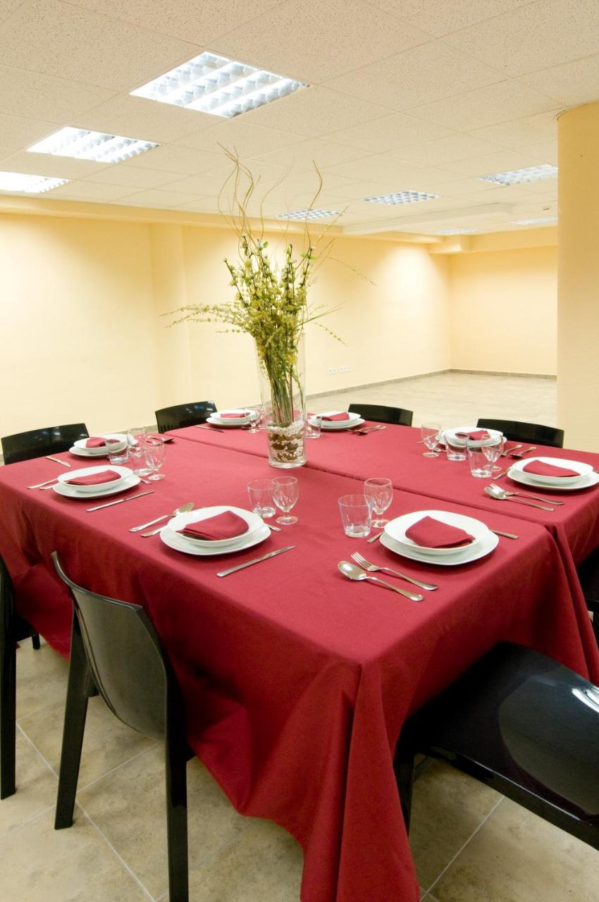 Hotel Ciutat De Sant Adria photo 2