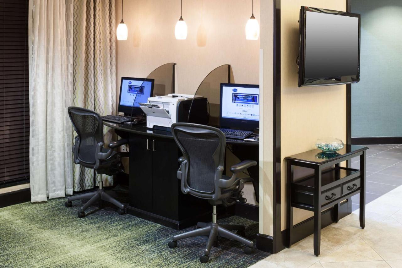 Hampton Inn & Suites by Hilton Gainesville Downtown University photo 4