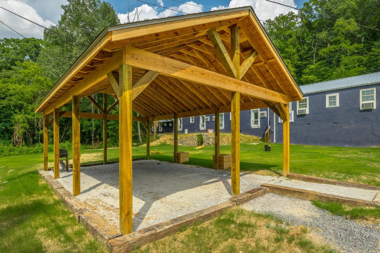 06 The Mollino Room - A PMI Scenic City Vacation Rental photo 2