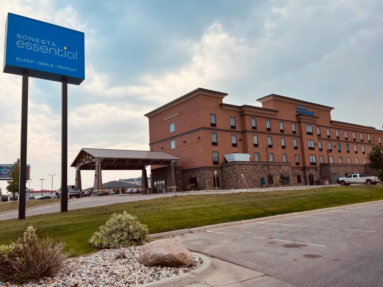 Legend Hotel Minot