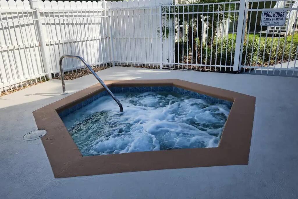 Amazing 3bd/2ba Condo with water view @ Disney - 5