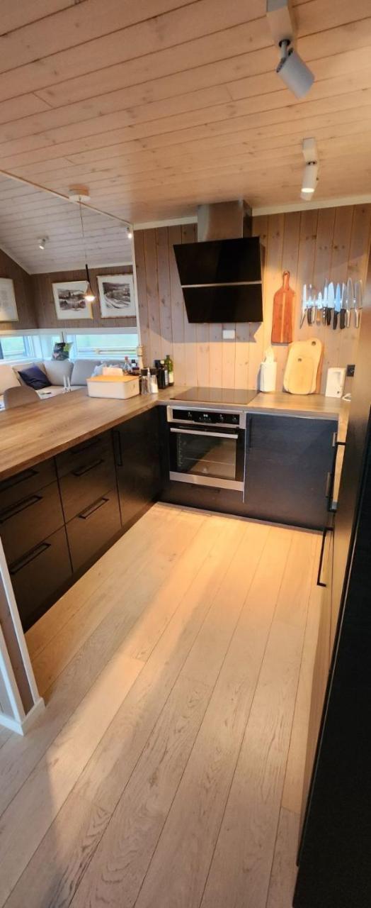 Big 3 bedrom cabin at Grønnliskaret, Ringvassøya. - 4