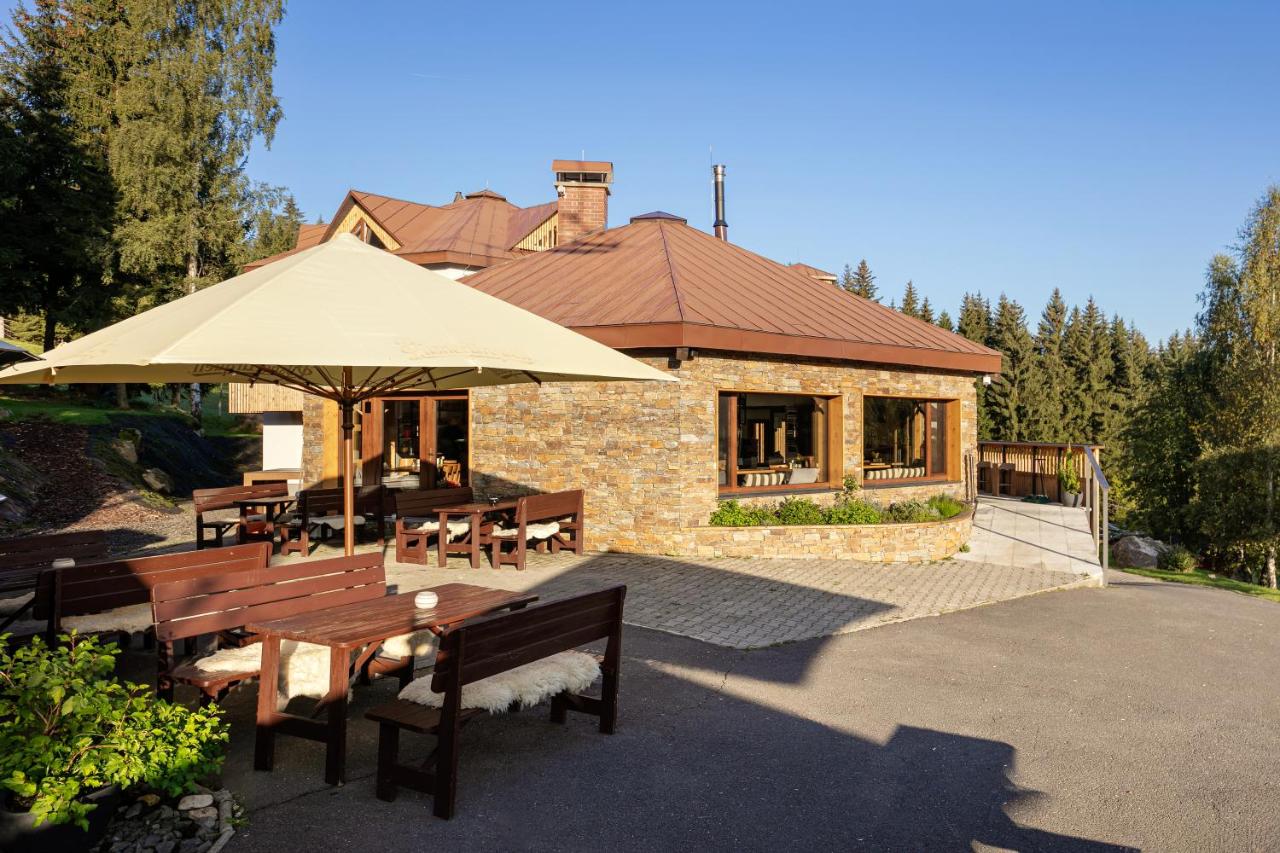 Ski & Spa hotel BELLEVUE photo 3