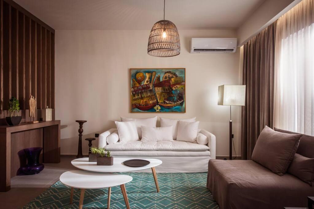 Ermioni Luxury Suite Beachfront 1 minute from the beach - 2