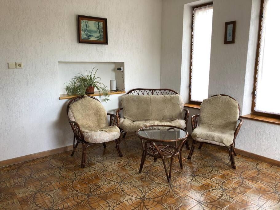 Apartmán s terasou a zahradou na cyklostezce - 5