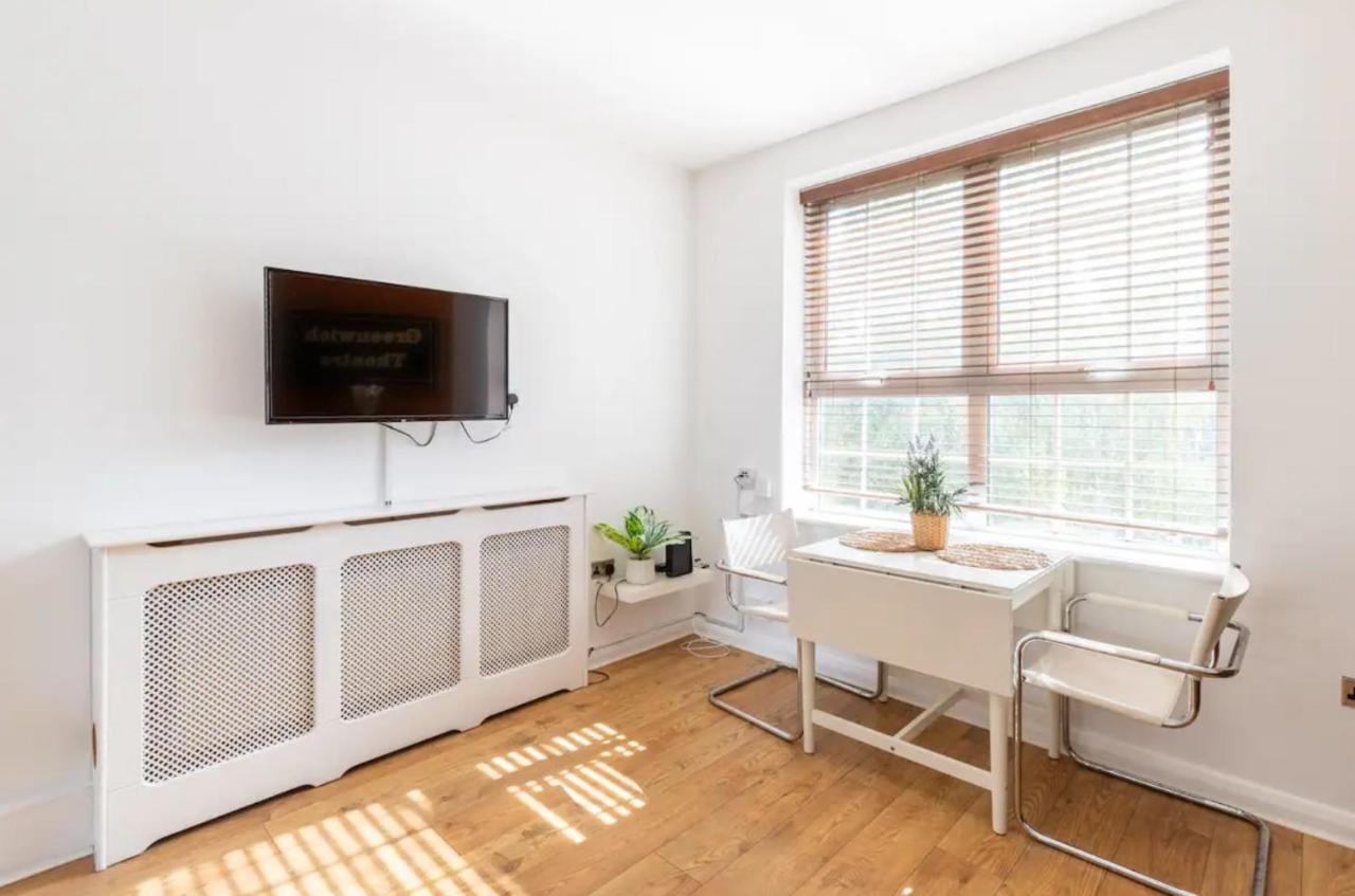Stunning 1 bed flat in the heart of Greenwich photo 3