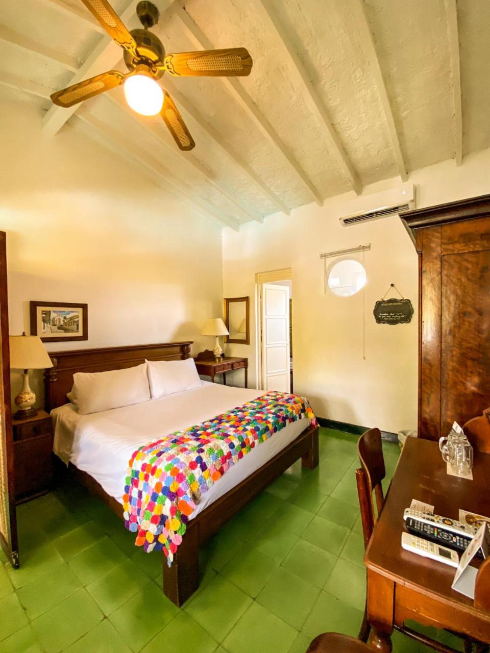 Hotel Mariscal Robledo photo 3
