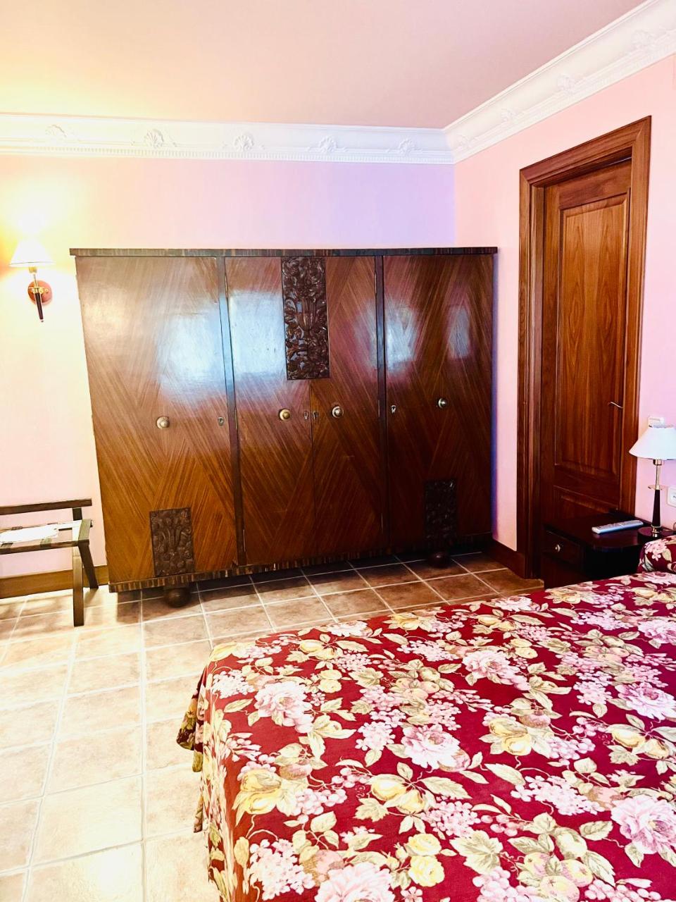 Palacio de Miraflores photo 2