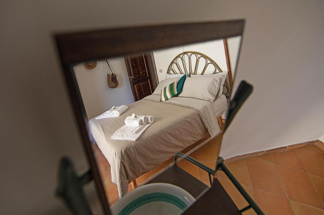 Borgo di Conca, 300 stairs from the road photo 3