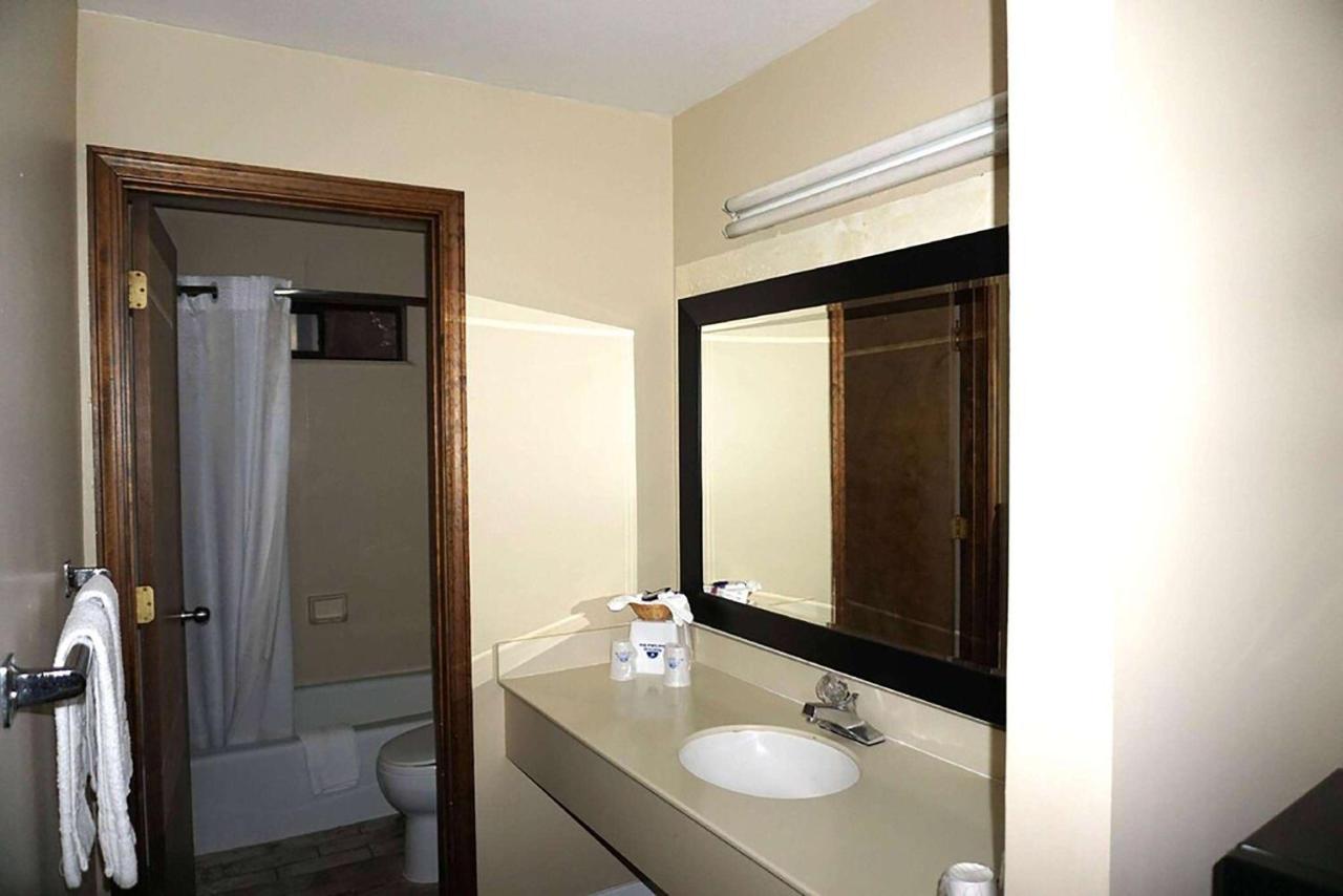 Foto - Travelodge by Wyndham Concord