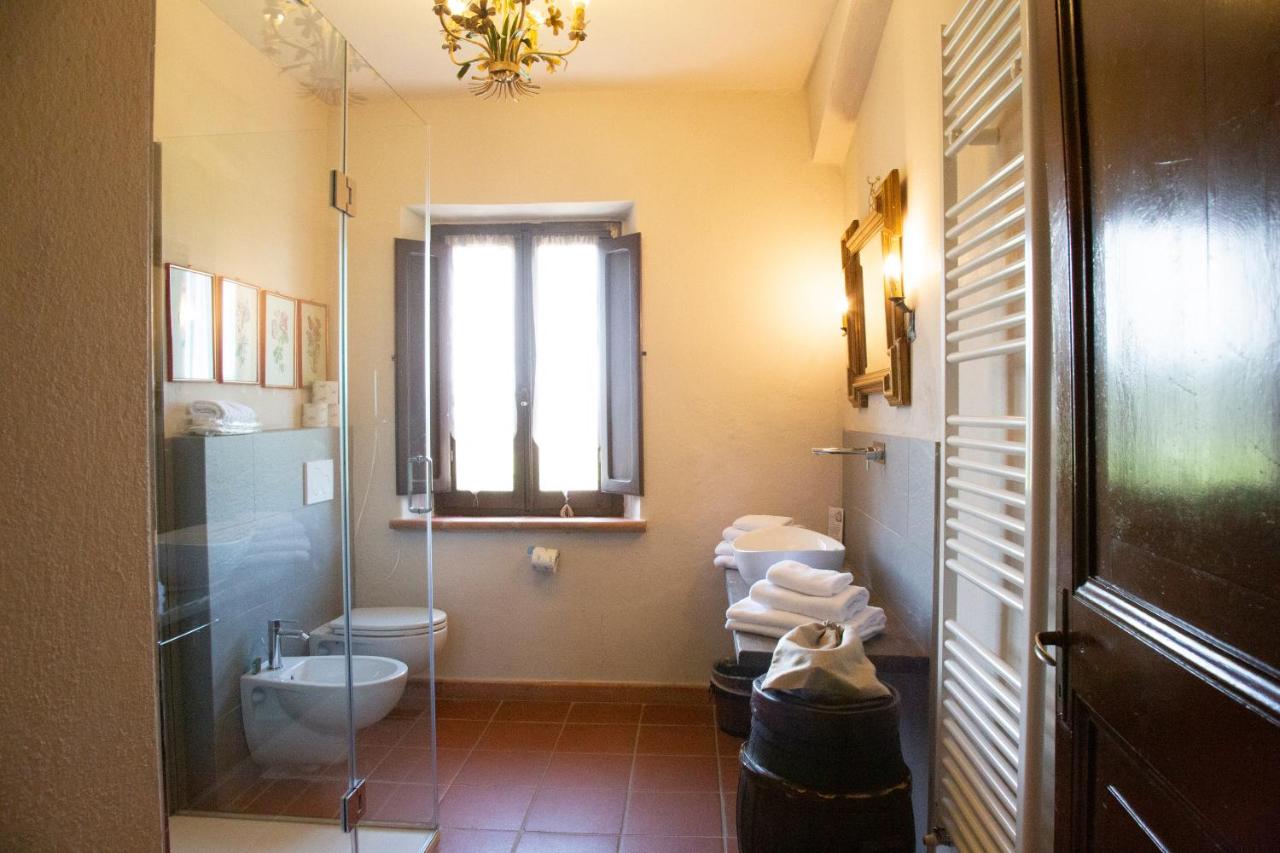 Castello Di Tornano Wine Relais photo 3
