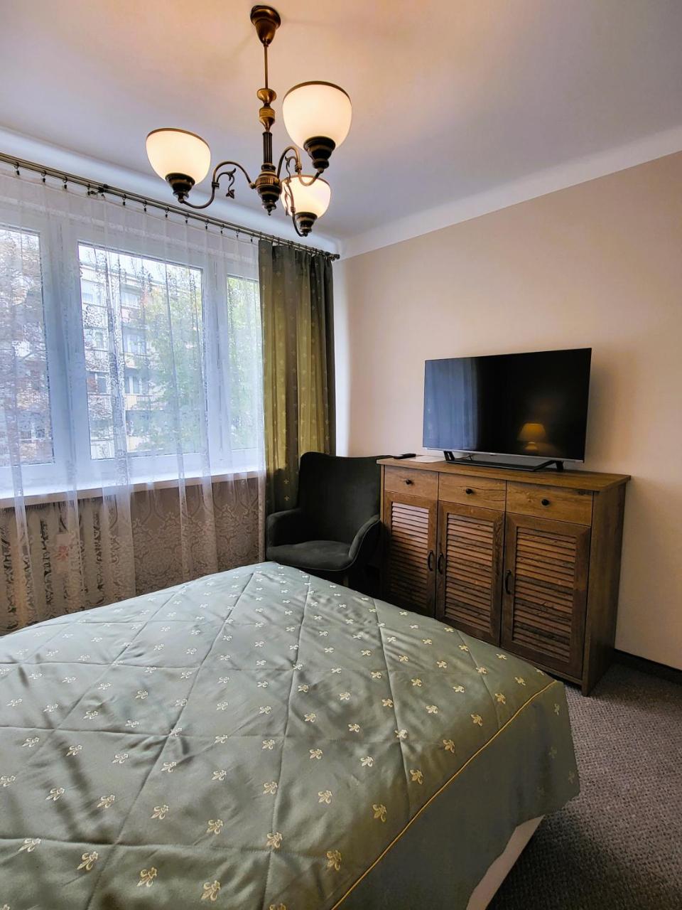 Apartament przy Parku Saskim (600 metrów od Ratusza) - 4