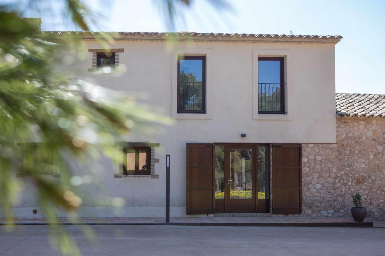 Casa rural Masia Les Apieres.