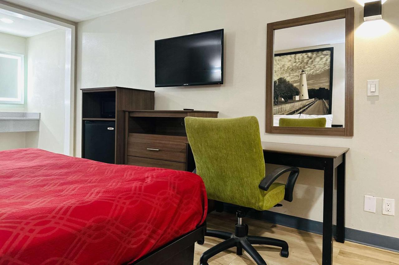 Econo Lodge Union City - Atlanta South photo 3