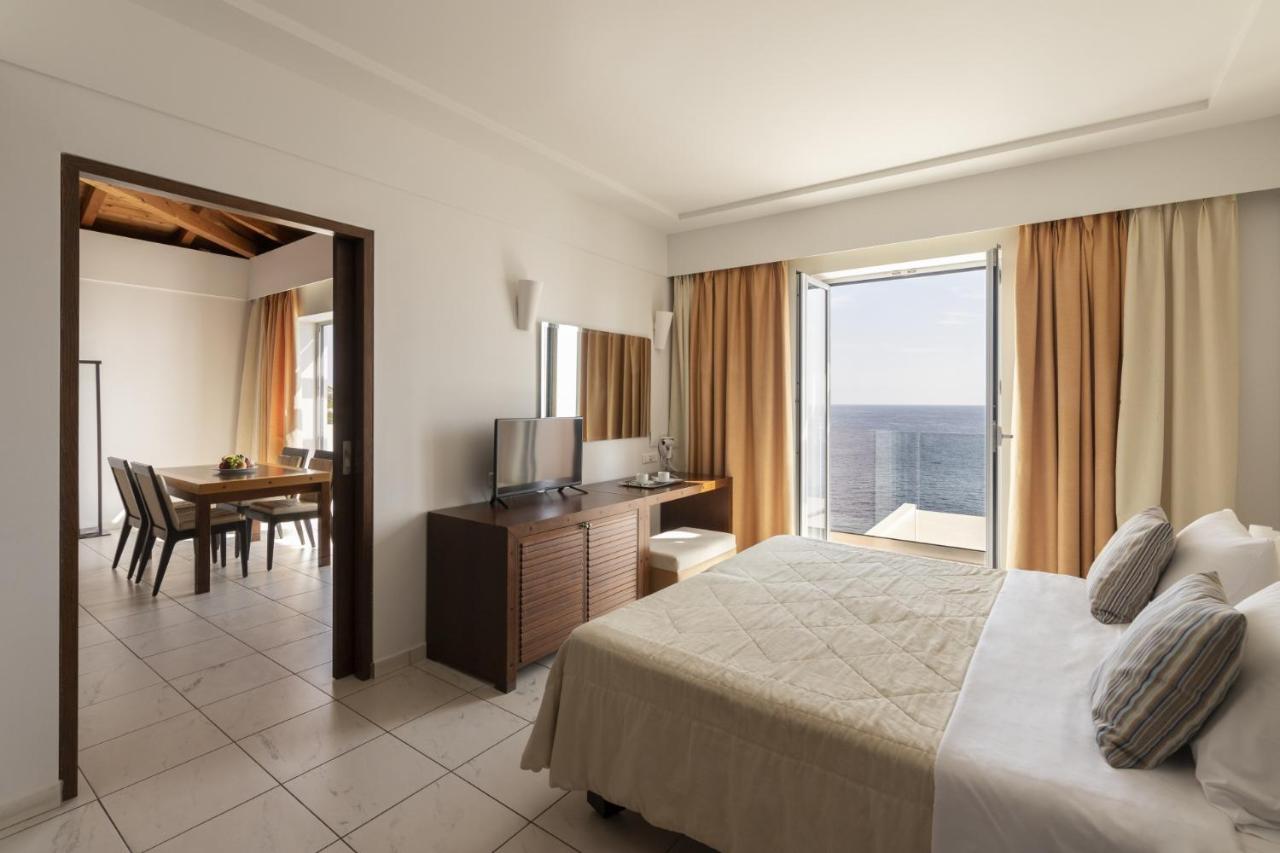 Apostolata Island Resort & Spa photo 2