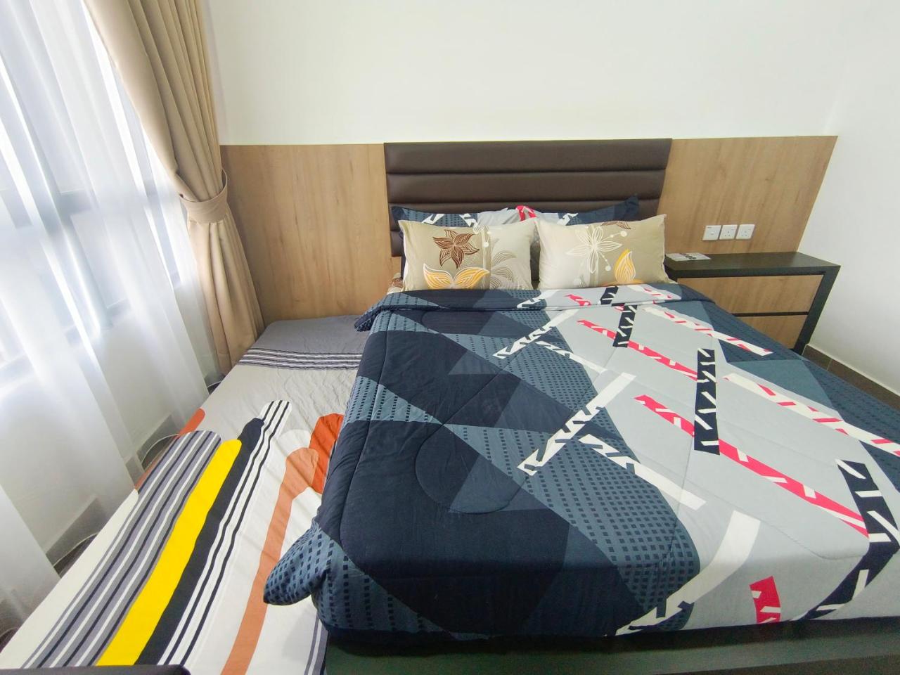 #Free Netflix 1BR Troika Residensi Kota Bharu By AGhome photo 4