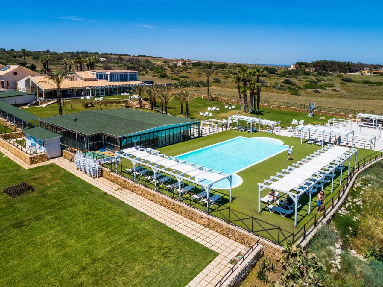 Hotel Capo Campolato - 4