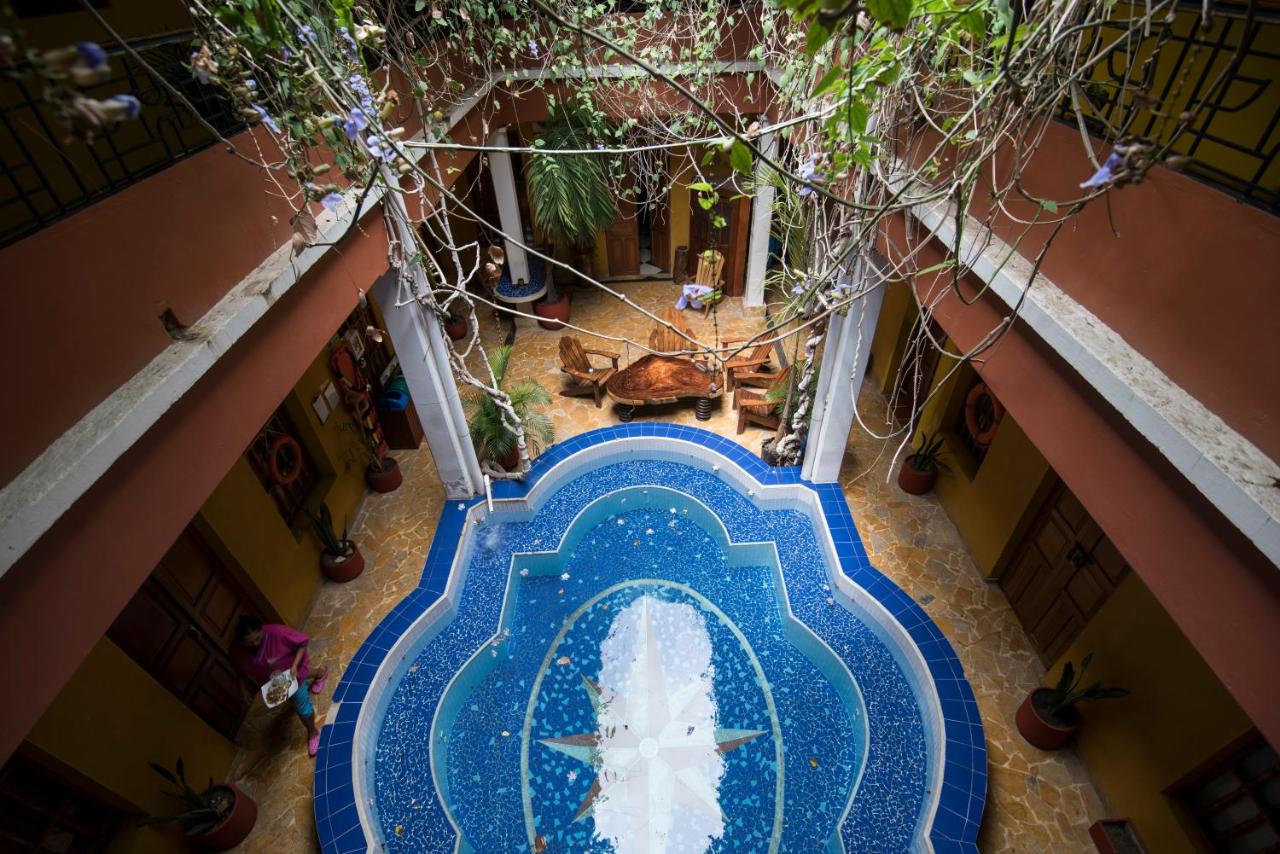 La Brisa Loca Hostel photo 2
