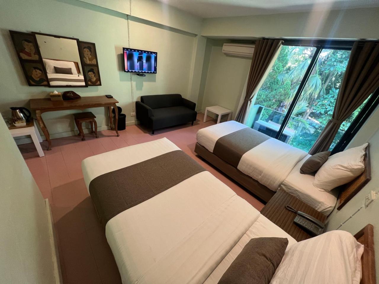 A Hotel Budget