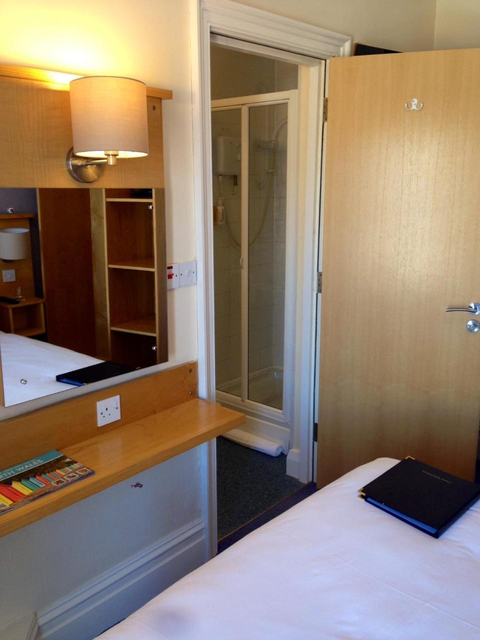 Foto - Castle Court Pub & Rooms