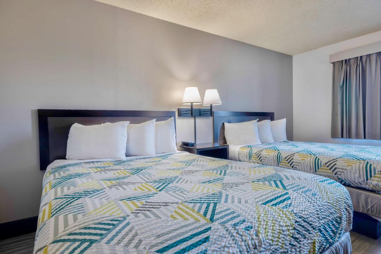 Americas Best Value Inn Stuart photo 3
