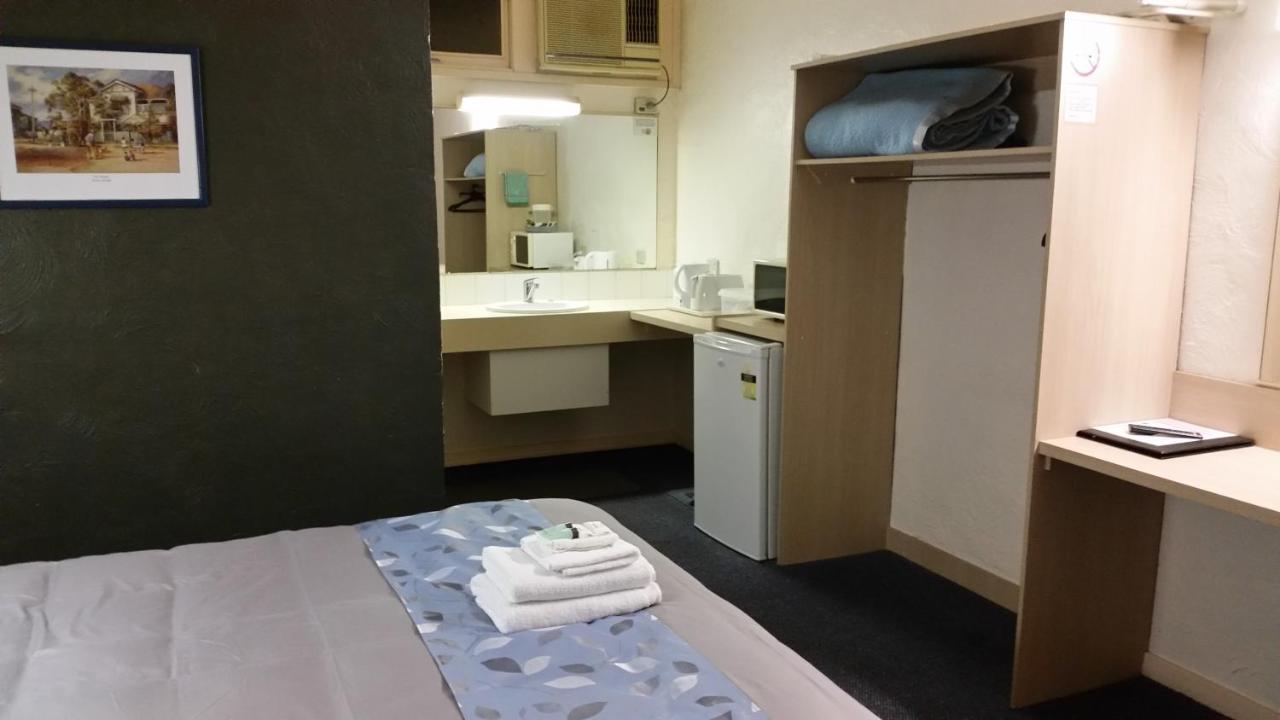 Belmore Motor Inn photo 2