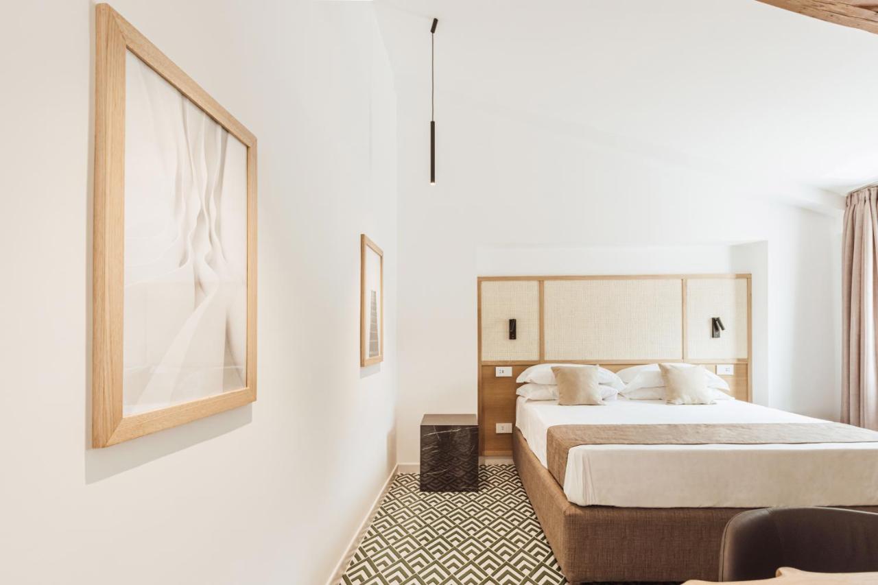Boutique Suites 186 - 6