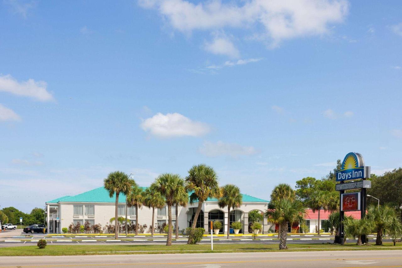 Foto - Days Inn & Suites by Wyndham Fort Pierce Midtown