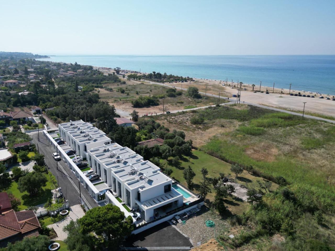 Serene Villas Halkidiki - Cfront private pool - 5